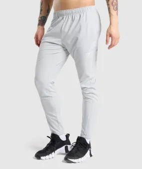 Gymshark Arrival Woven Joggers - Light Grey