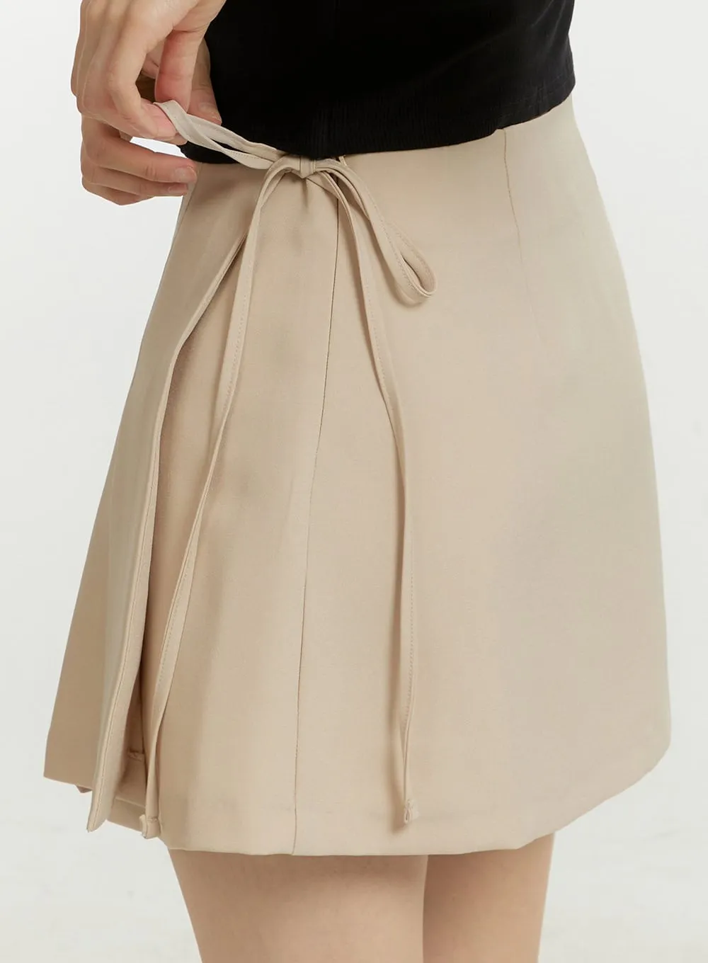 Pleated Solid Mini Skirt OU428