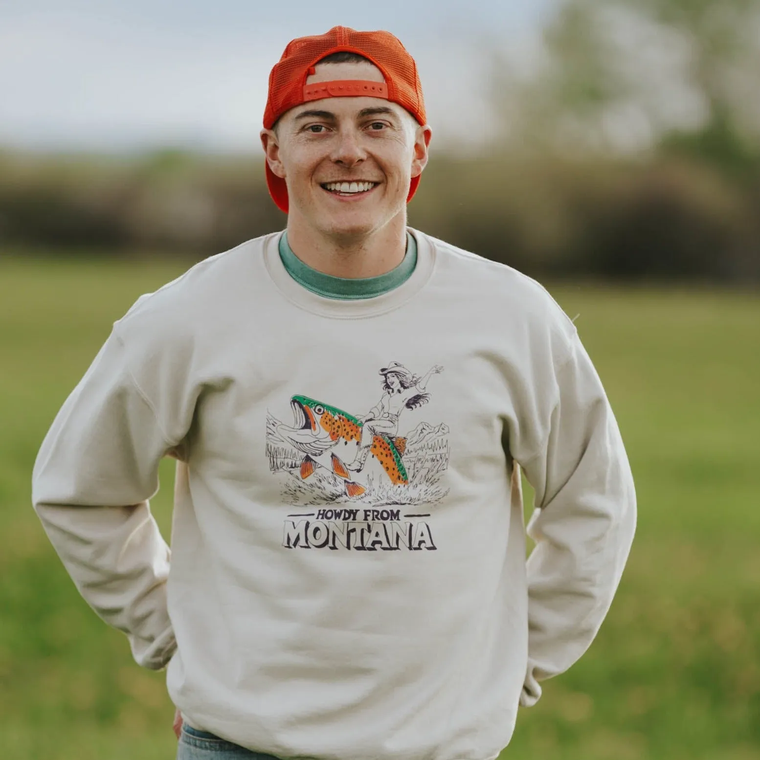 "Howdy From Montana" Pullover