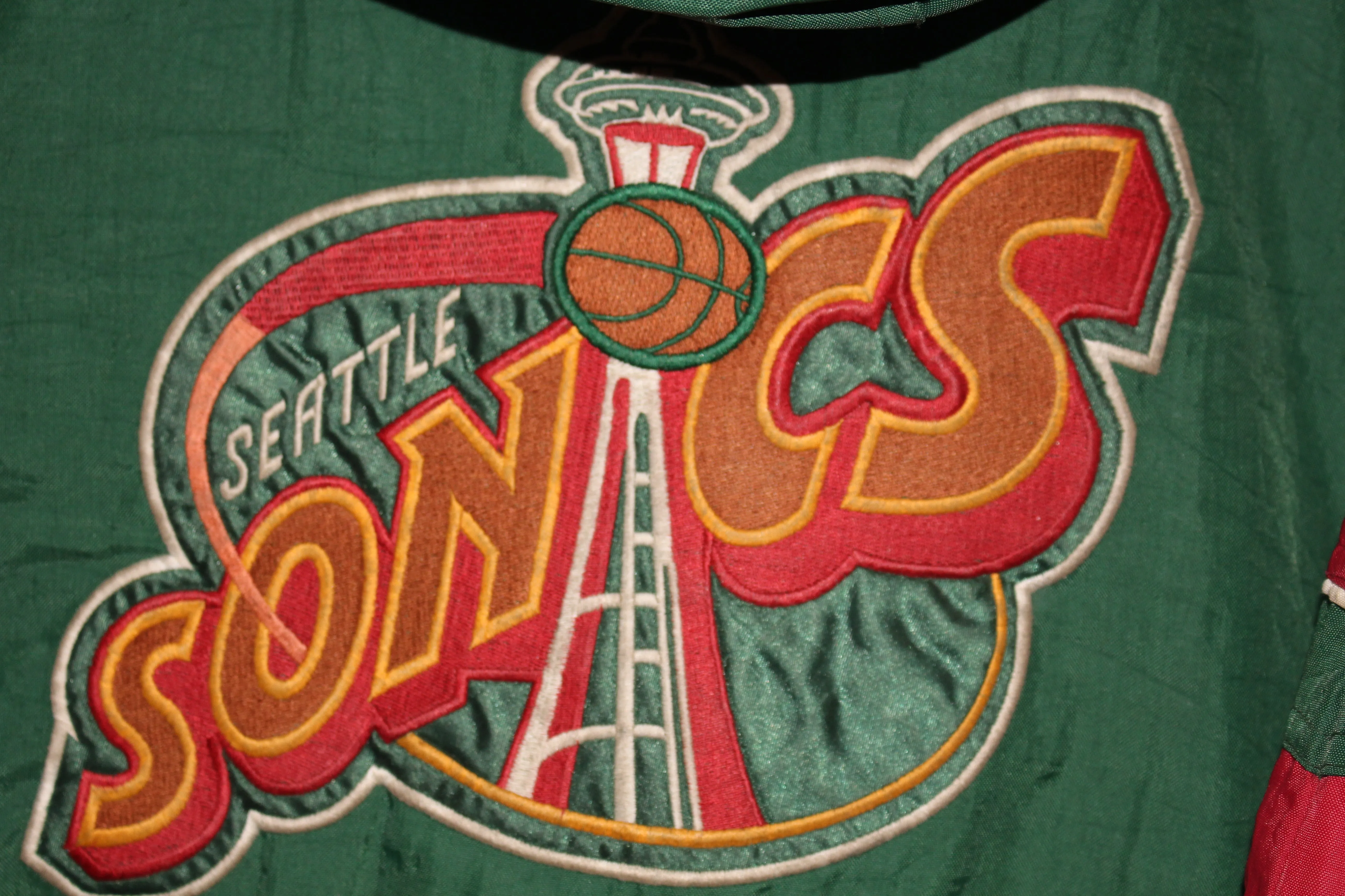 Rare Seattle Super Sonics Starter Puffer (M)