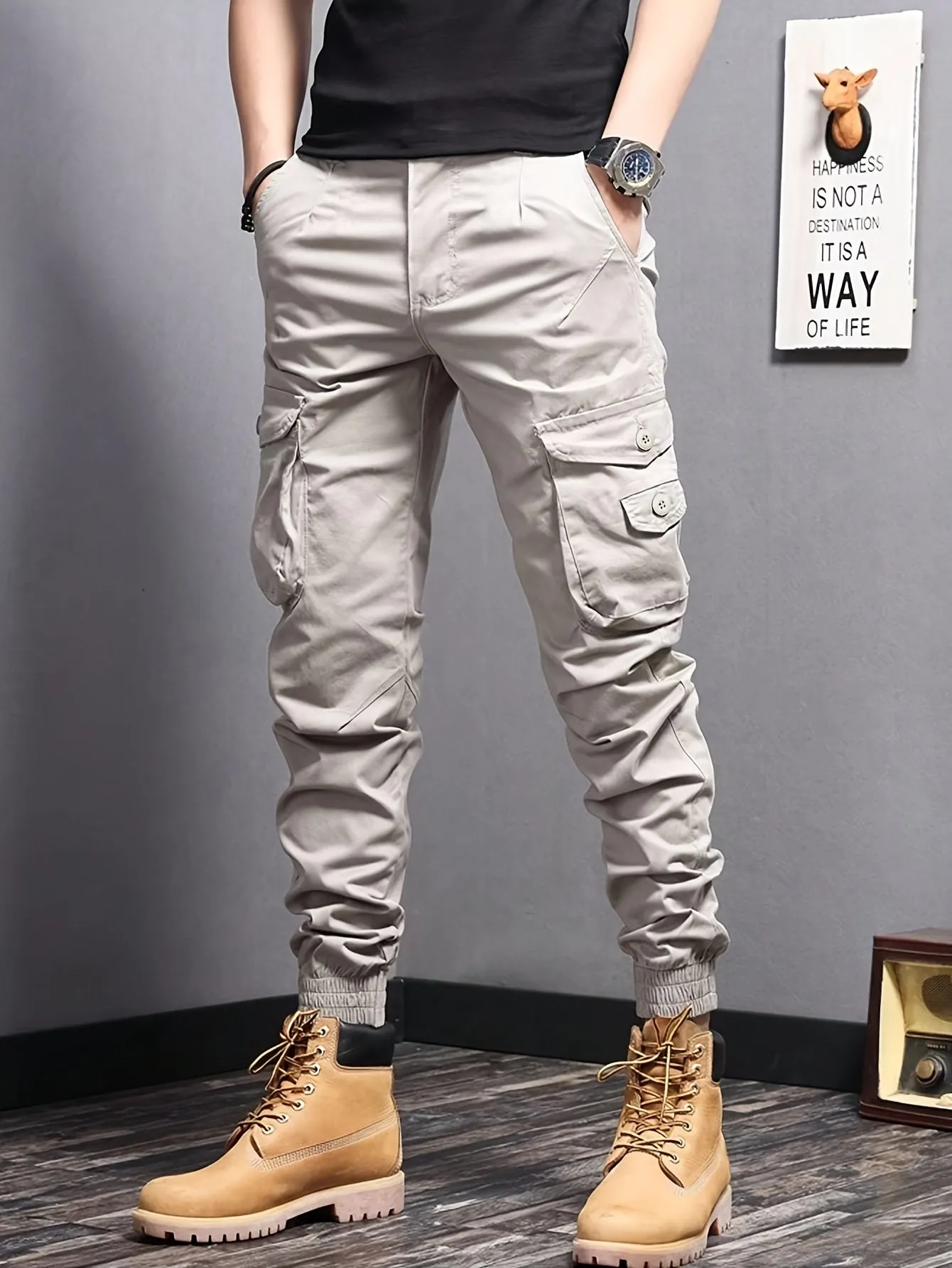 Stylish Men's Tapered Joggers - Multi-Pocket Cargo Pants with Chic Street Style, Comfortable Fit, and Versatile Design for Everyday Wear