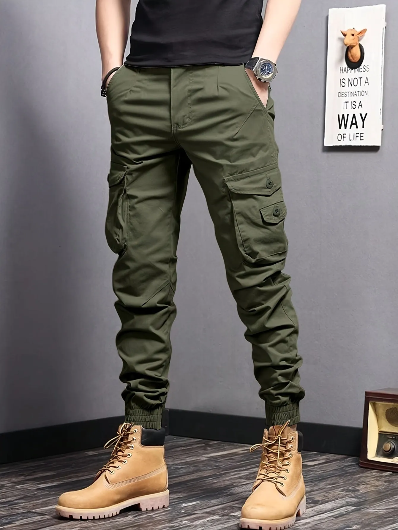 Stylish Men's Tapered Joggers - Multi-Pocket Cargo Pants with Chic Street Style, Comfortable Fit, and Versatile Design for Everyday Wear