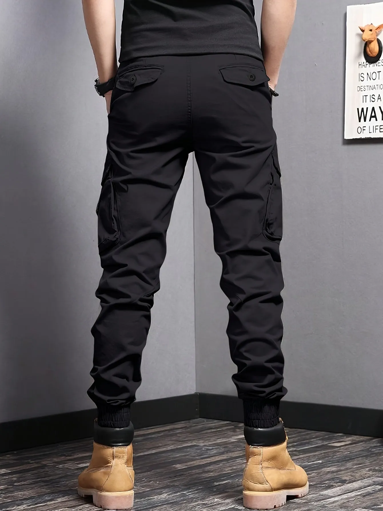 Stylish Men's Tapered Joggers - Multi-Pocket Cargo Pants with Chic Street Style, Comfortable Fit, and Versatile Design for Everyday Wear