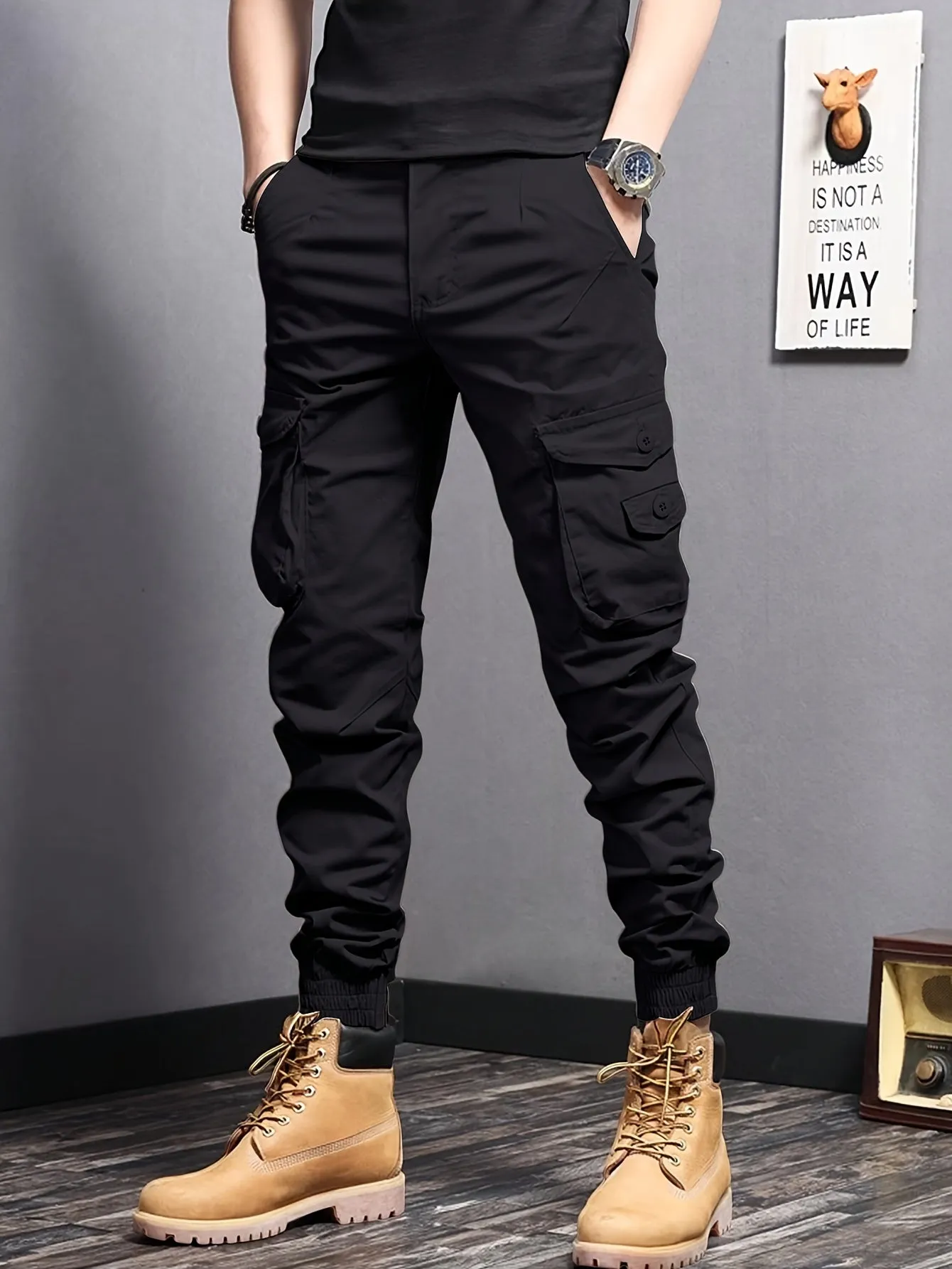 Stylish Men's Tapered Joggers - Multi-Pocket Cargo Pants with Chic Street Style, Comfortable Fit, and Versatile Design for Everyday Wear