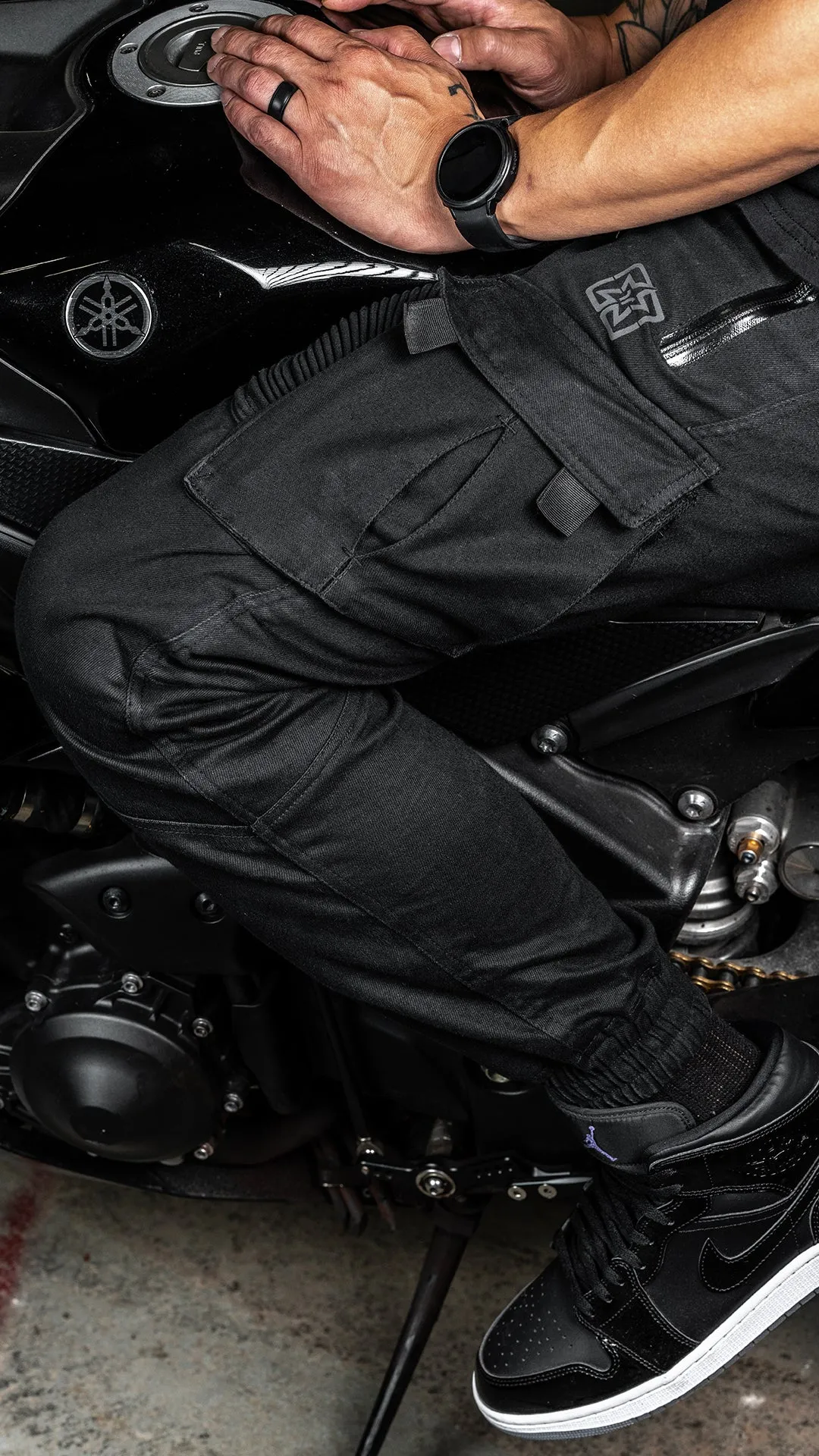 Unit 16™ Armoured Denim Cargo Joggers {Black}