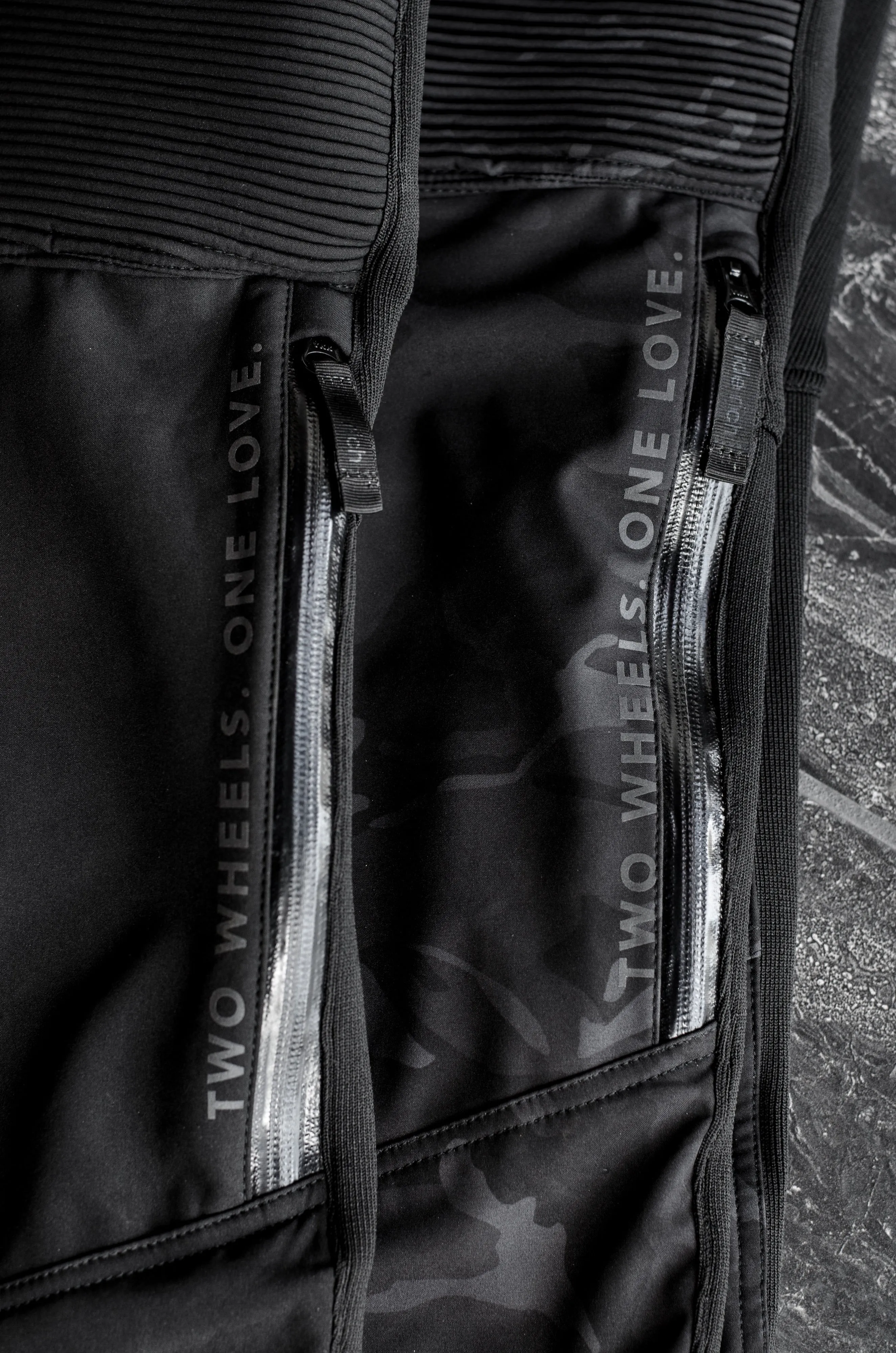 Unit 16™ Armoured Softshell Cargo Joggers {Black Camo}