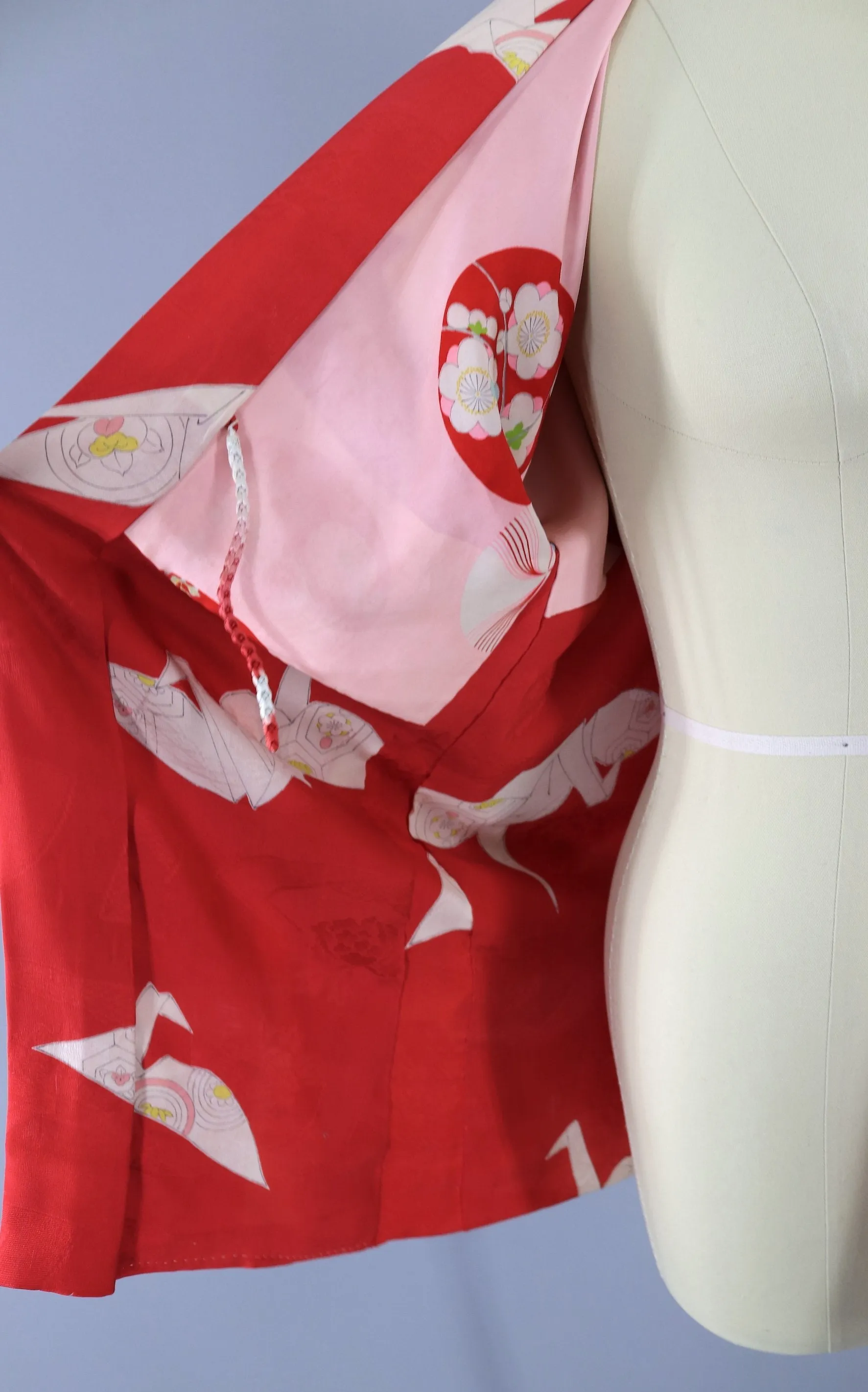 Vintage 1930s Silk Haori Kimono Jacket Cardigan / Watermelon Red Origami Cranes