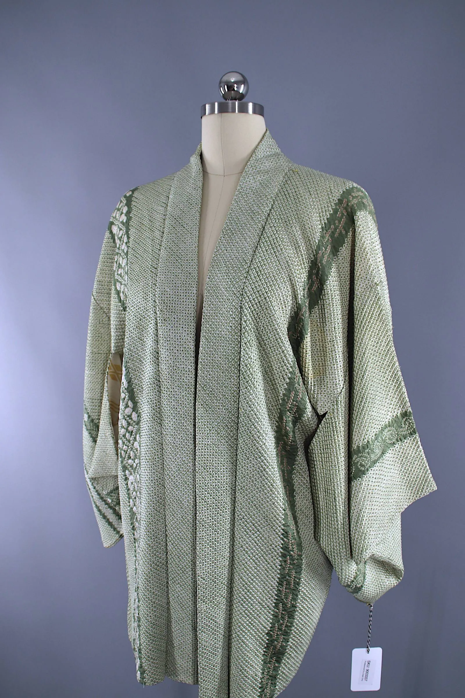 Vintage 1960s Silk Haori Kimono Jacket / Sage Green Shibori Dyed